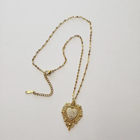Gold tone Necklace with Rhinestones heart pendant - Picture 9 of 10